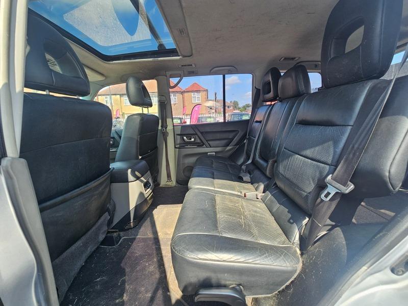 Used Mitsubishi Shogun 2005 for sale - 76759493: Photo 13