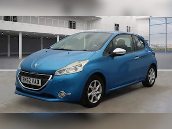 Used Peugeot 208 2012 for sale - 77352025: Photo