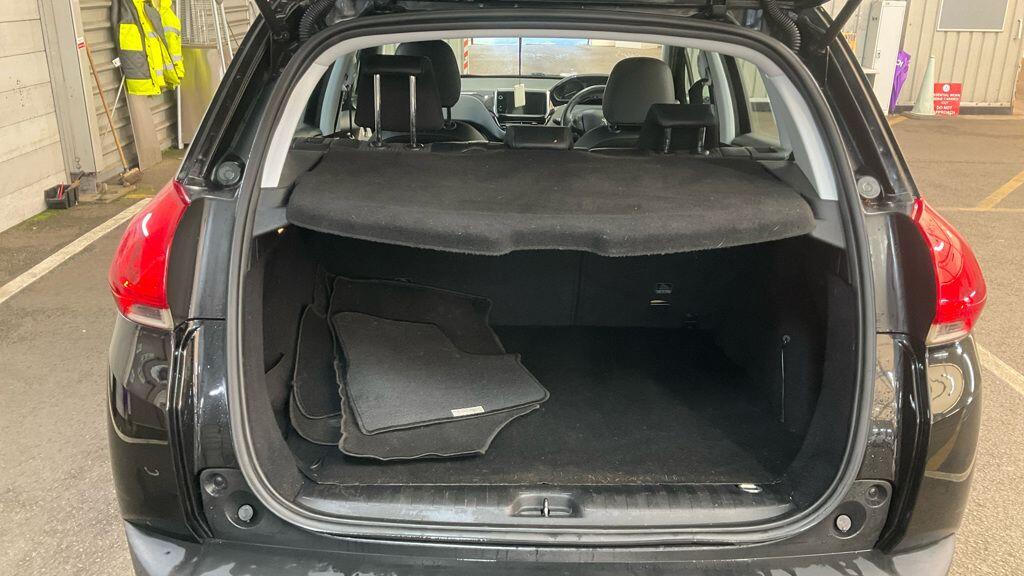 Used Peugeot 2008 2015 for sale - 77040316: Photo 9