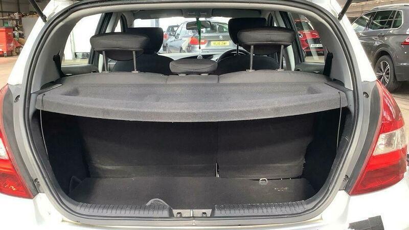 Used Hyundai i20 2012 for sale - 78184486: Photo 11