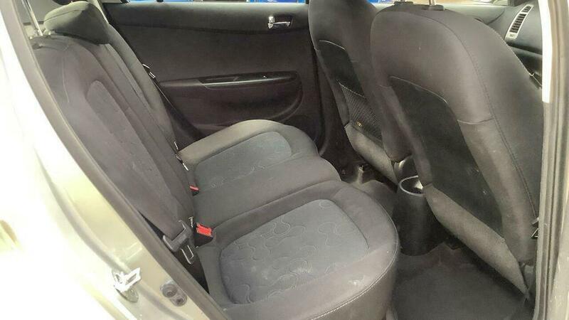 Used Hyundai i20 2012 for sale - 78184486: Photo 8