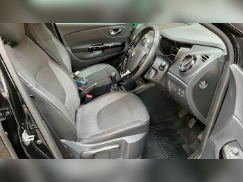 Used Renault Captur 2014 for sale - 78334603: Photo