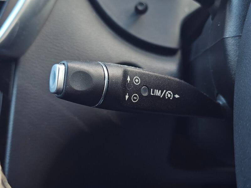 Used Infiniti Q30 2017 for sale - 77191726: Photo 17