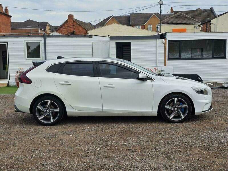 Used Volvo V40 2016 for sale - 77345092: Photo 10
