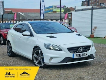 Used Volvo V40 2016 for sale - 77345092: Photo