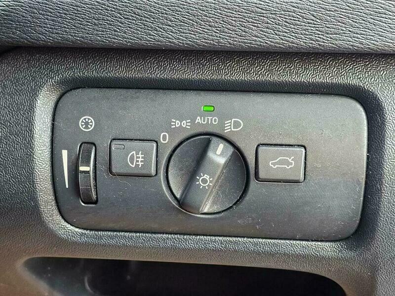 Used Volvo V40 2016 for sale - 77345092: Photo 28