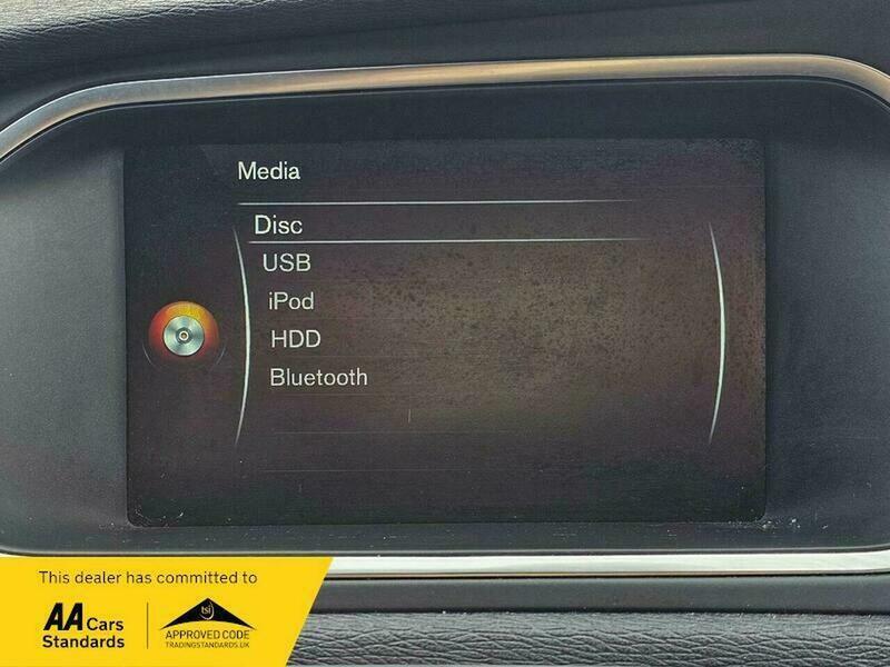 Used Volvo V40 2016 for sale - 77345092: Photo 4