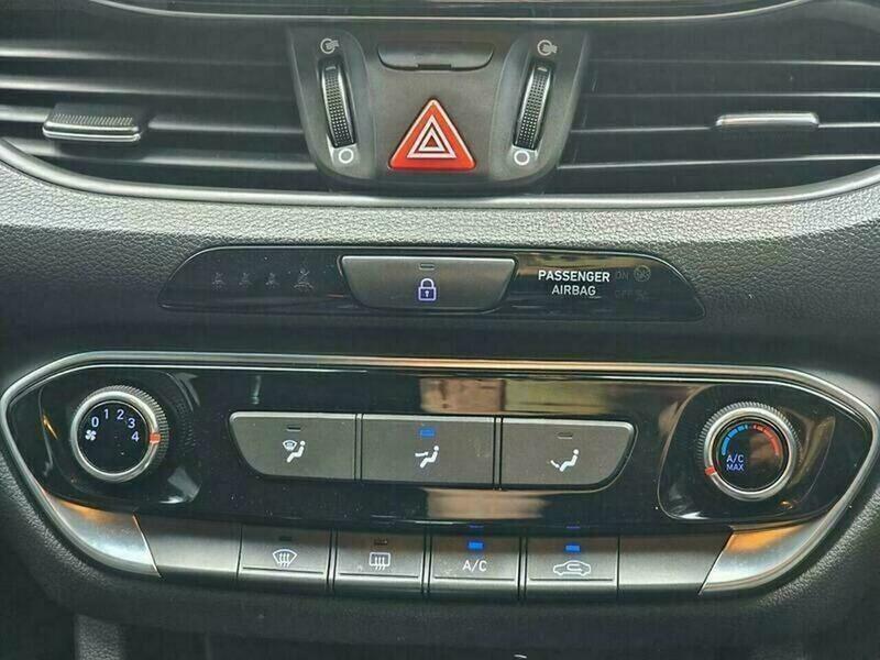 Used Hyundai i30 2018 for sale - 76446511: Photo 13