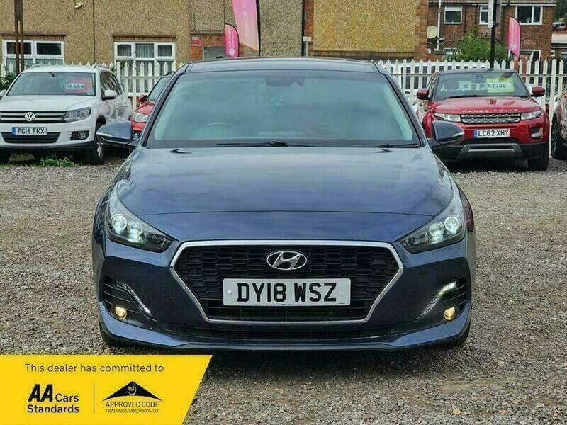 Used Hyundai i30 2018 for sale - 76446511: Photo 2