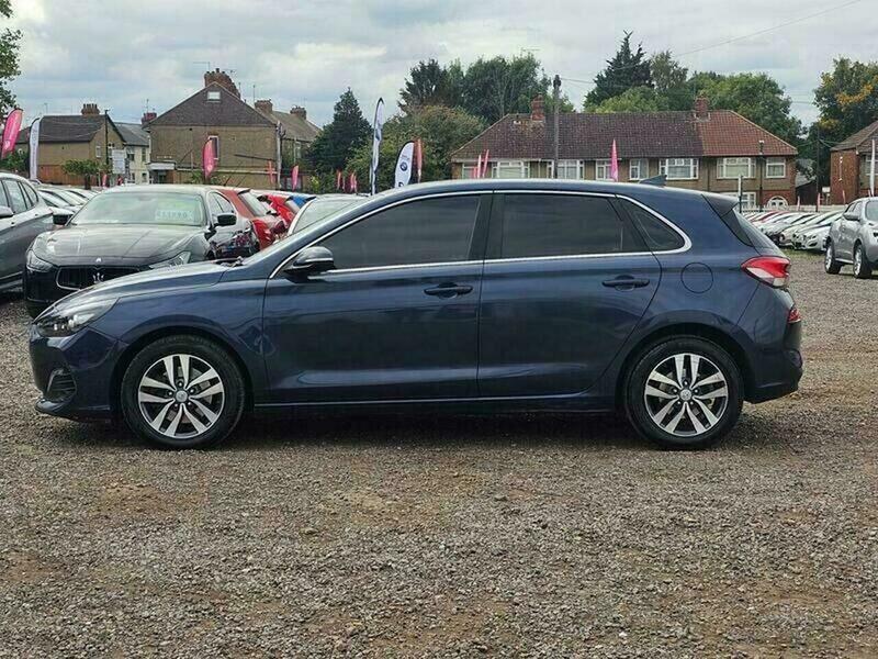 Used Hyundai i30 2018 for sale - 76446511: Photo 6