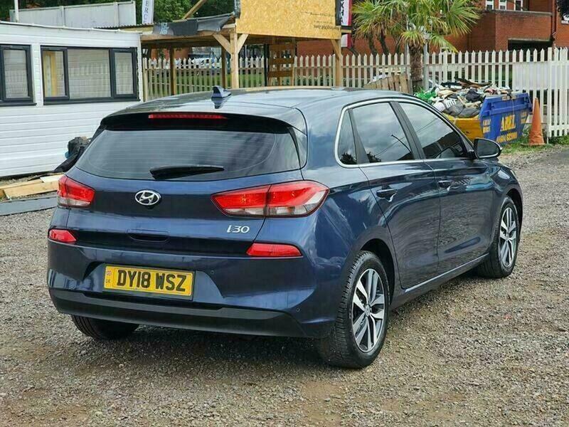 Used Hyundai i30 2018 for sale - 76446511: Photo 9
