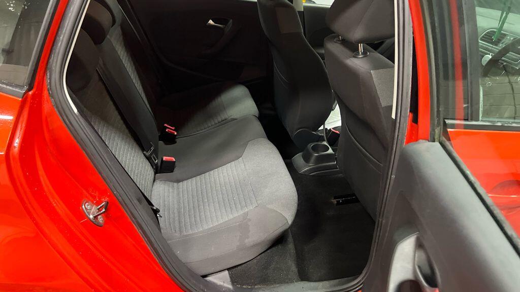 Used Volkswagen Polo 2011 for sale - 77345067: Photo 17