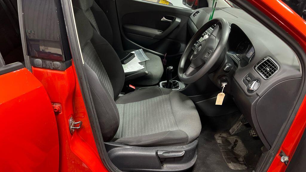 Used Volkswagen Polo 2011 for sale - 77345067: Photo 5