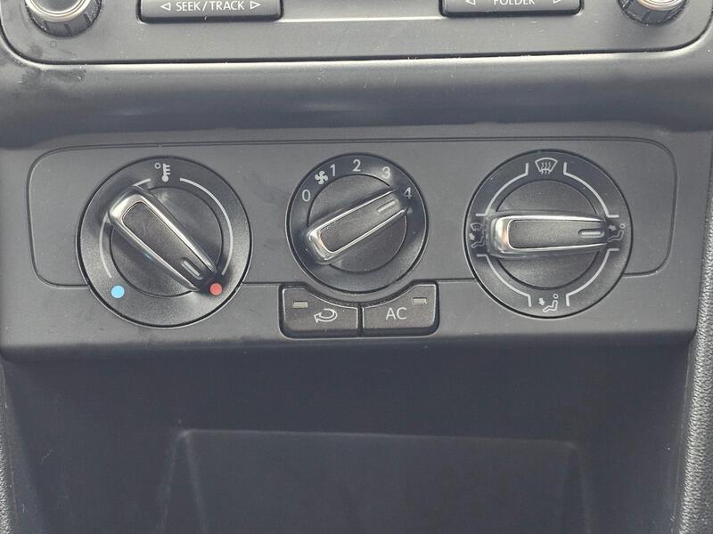 Used Volkswagen Polo 2012 for sale - 77440165: Photo 22