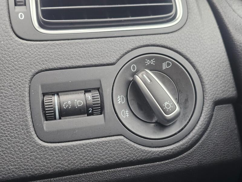 Used Volkswagen Polo 2012 for sale - 77440165: Photo 30