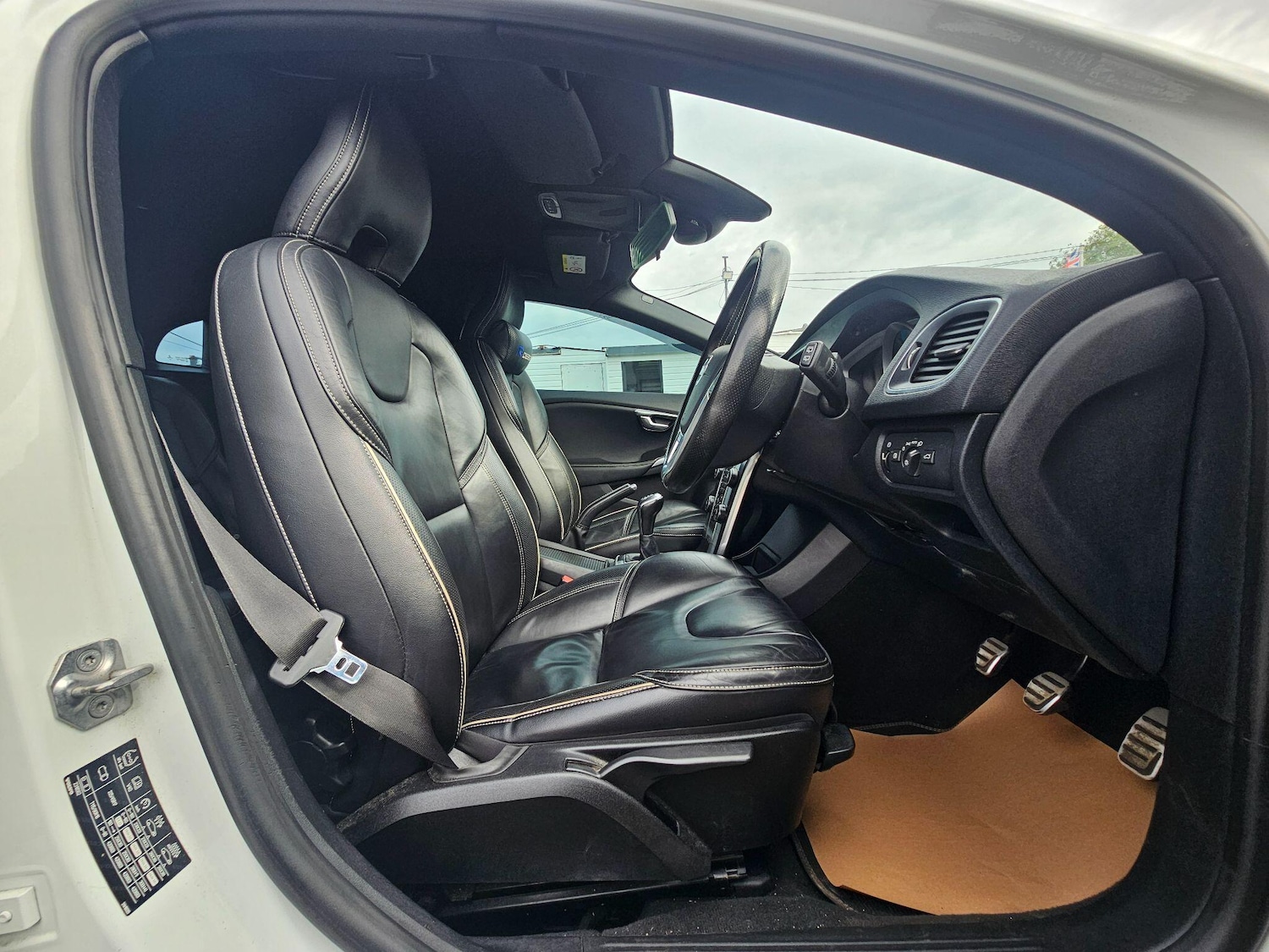 Used Volvo V40 2016 for sale - 76152935: Photo 11