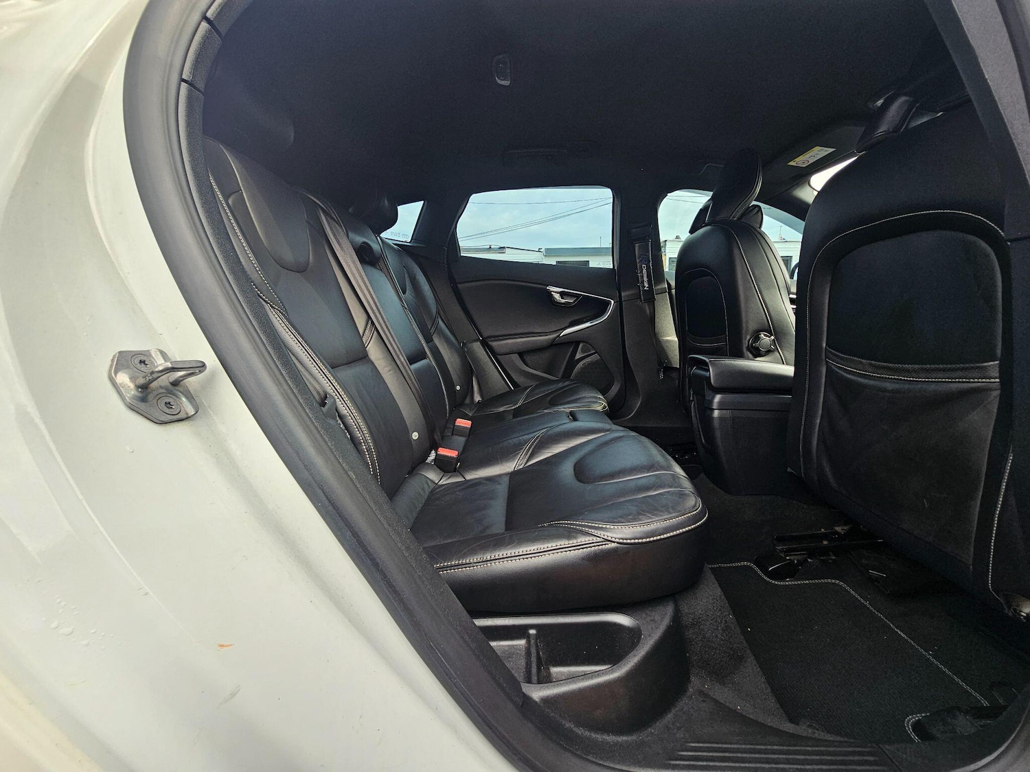 Used Volvo V40 2016 for sale - 76152935: Photo 12