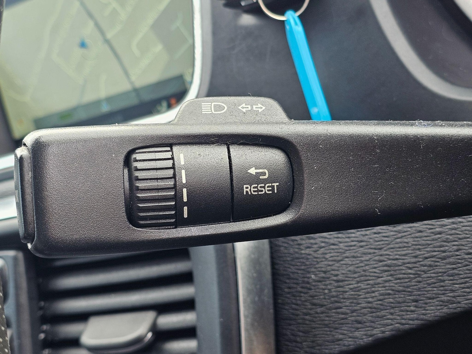 Used Volvo V40 2016 for sale - 76152935: Photo 26