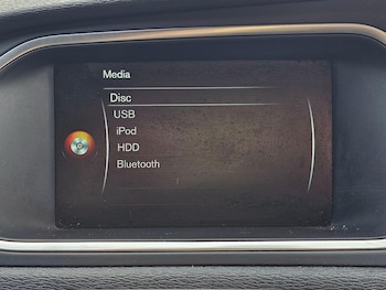 Used Volvo V40 2016 for sale - 76152935: Photo