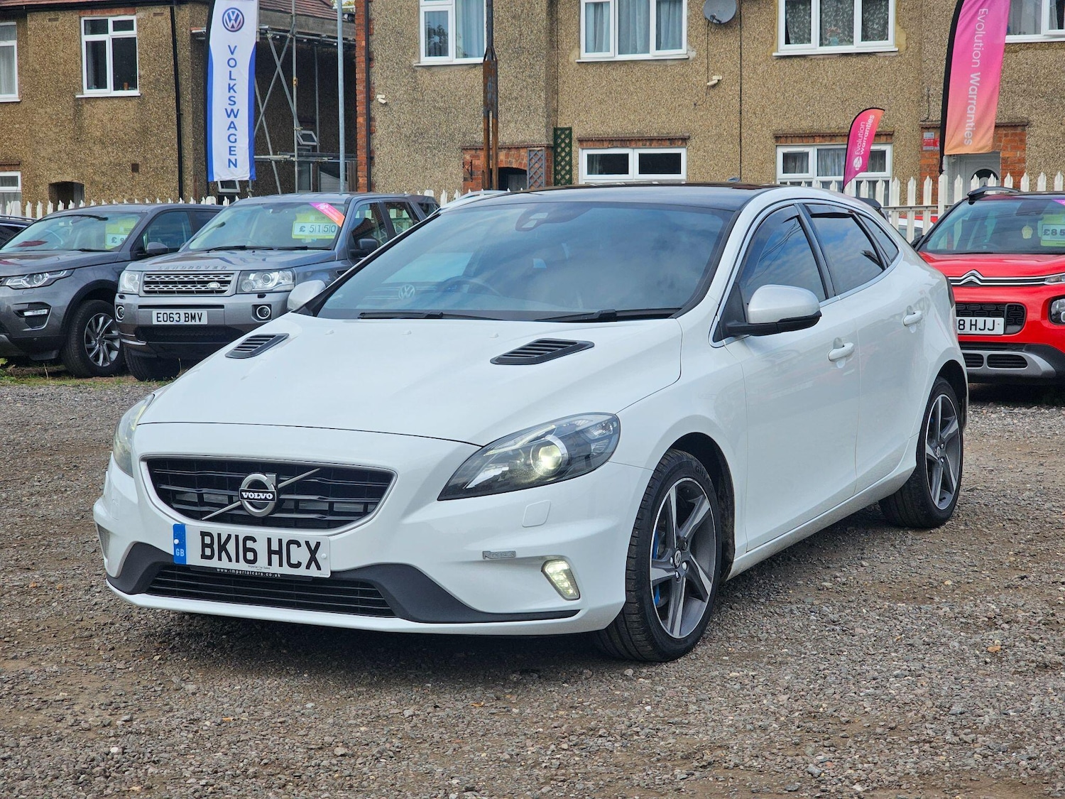 Used Volvo V40 2016 for sale - 76152935: Photo 5