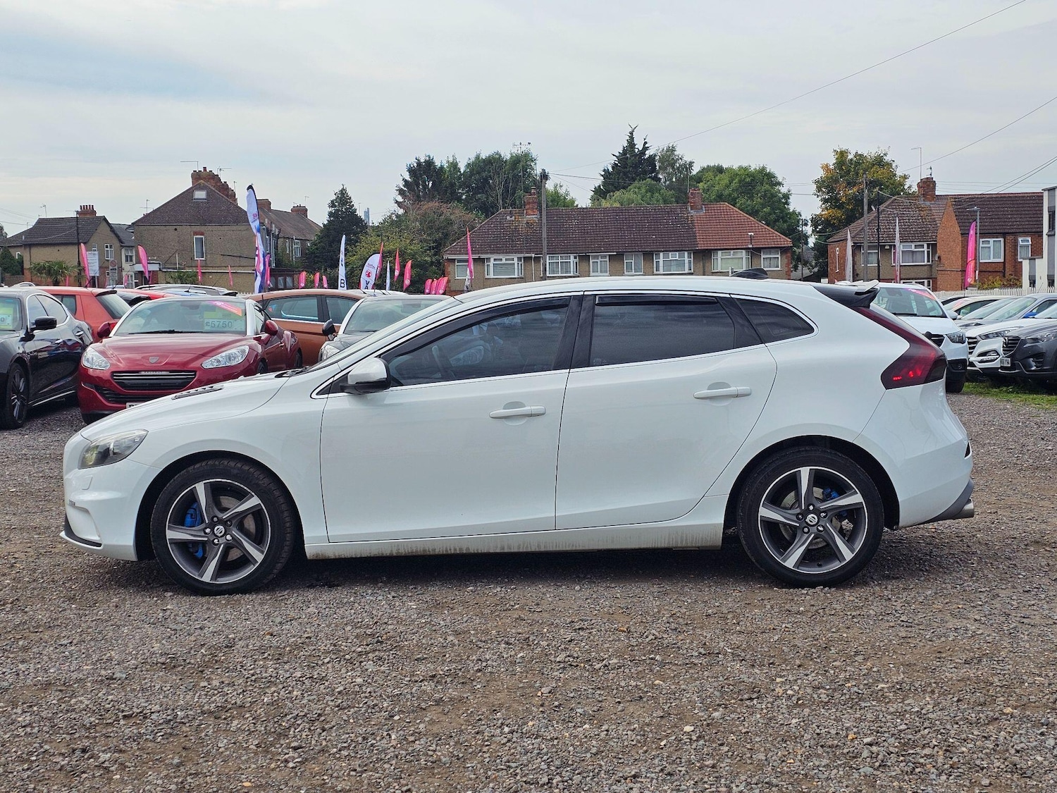 Used Volvo V40 2016 for sale - 76152935: Photo 6