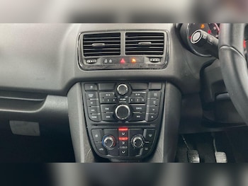 Used Vauxhall Meriva 2017 for sale - 77565057: Photo