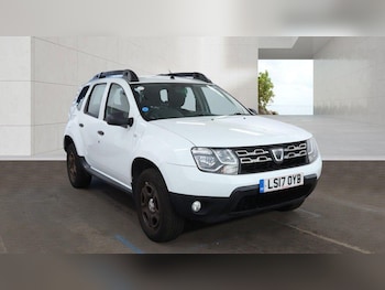 Used Dacia Duster 2017 for sale - 79248493: Photo