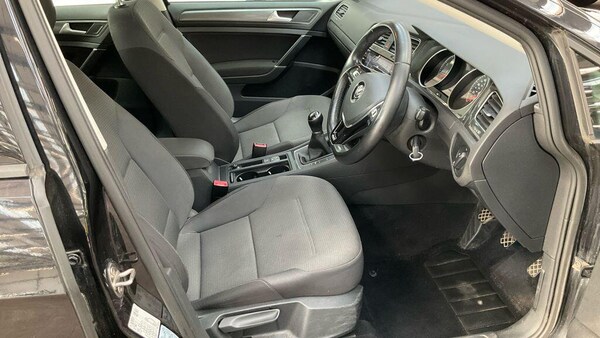 Used Volkswagen Golf 2018 for sale - 76260620: Photo 4