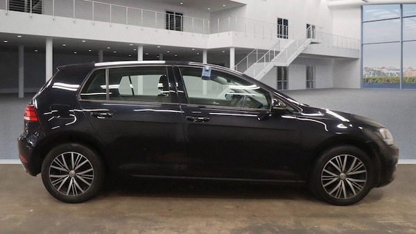 Used Volkswagen Golf 2018 for sale - 76260620: Photo 7