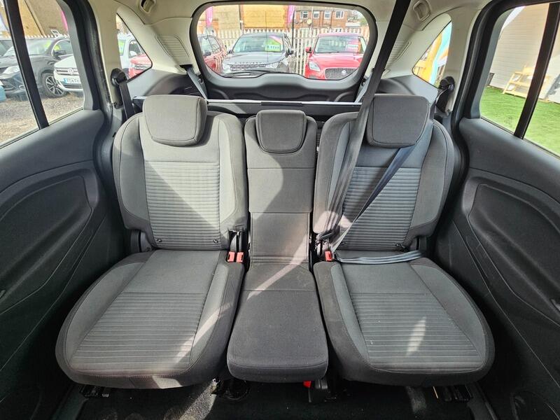 Used Ford Grand C-Max 2015 for sale - 76990988: Photo 26