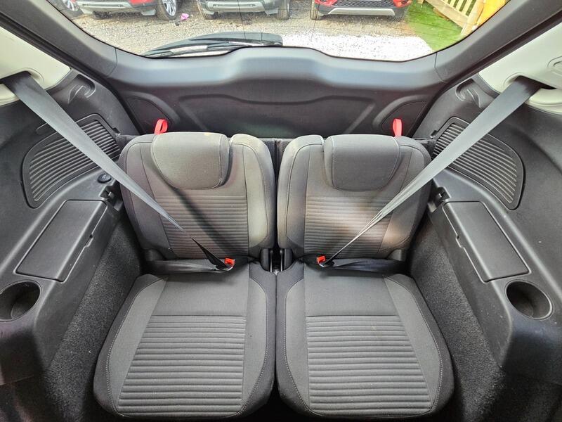 Used Ford Grand C-Max 2015 for sale - 76990988: Photo 27