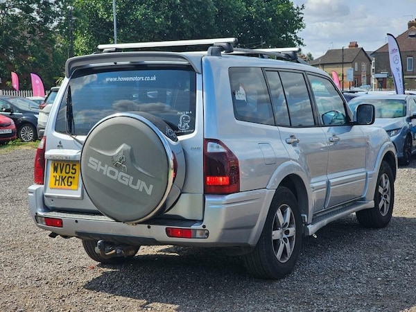 Used Mitsubishi Shogun 2005 for sale - 75268416: Photo 8