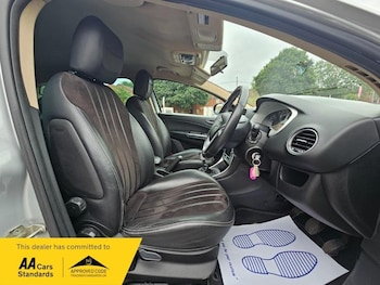 Used Chrysler Delta 2012 for sale - 75351528: Photo