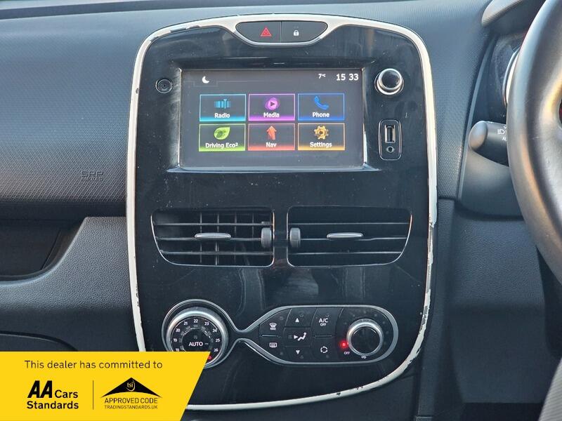 Used Renault Clio 2016 for sale - 76671357: Photo 5