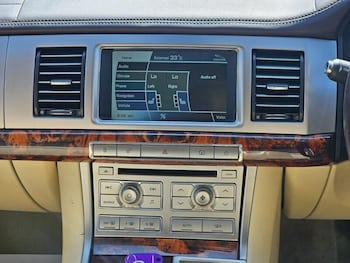 Used Jaguar XF 2010 for sale - 75539730: Photo