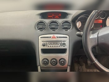 Used Peugeot 308 2012 for sale - 77898365: Photo