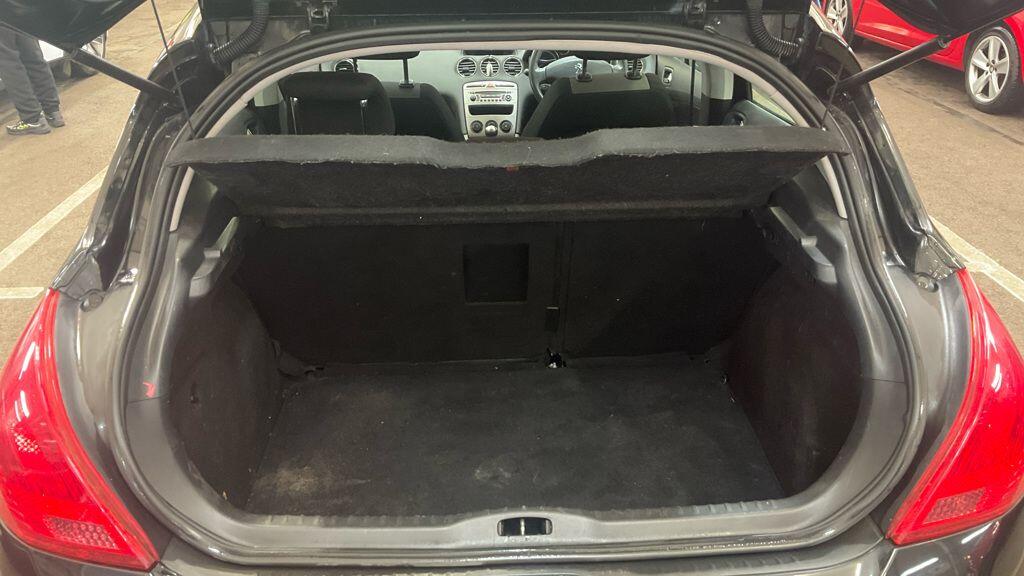 Used Peugeot 308 2012 for sale - 77898365: Photo 9