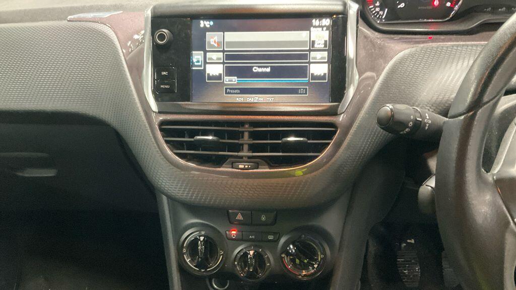 Used Peugeot 2008 2014 for sale - 77163232: Photo 5