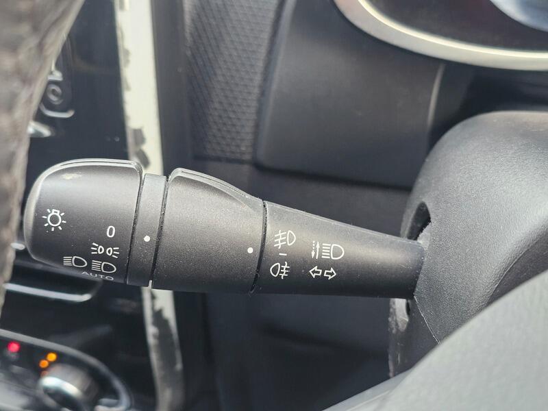 Used Renault Clio 2016 for sale - 77455694: Photo 15