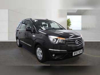 Used Ssangyong Turismo 2017 for sale - 79756255: Photo