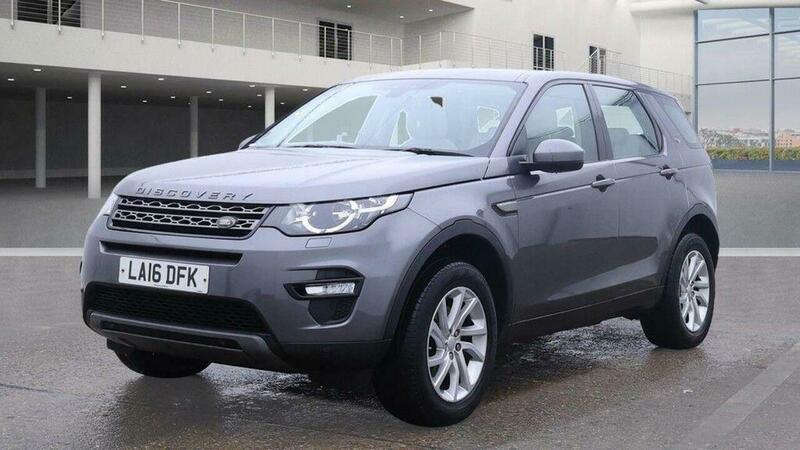 Used Land Rover Discovery Sport 2016 for sale - 76573247: Photo 2