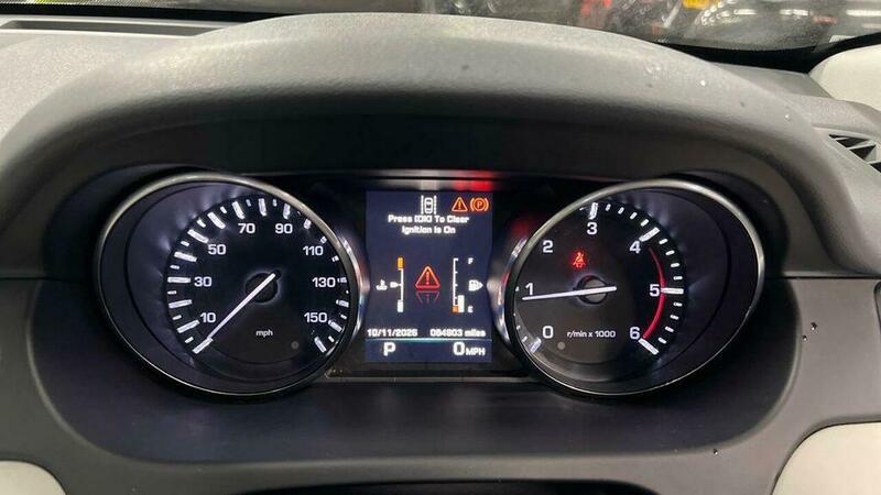 Used Land Rover Discovery Sport 2016 for sale - 76573247: Photo 3