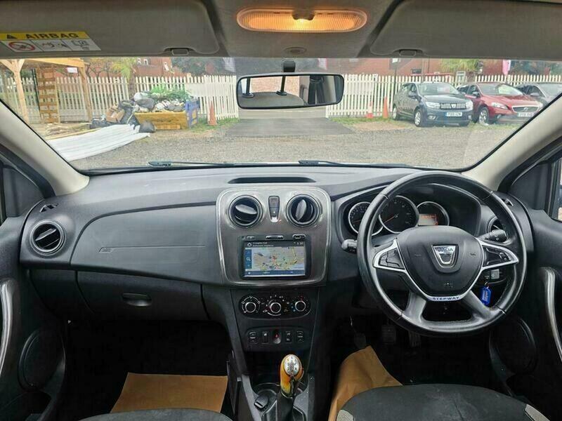 Used Dacia Sandero Stepway 2018 for sale - 75954109: Photo 12