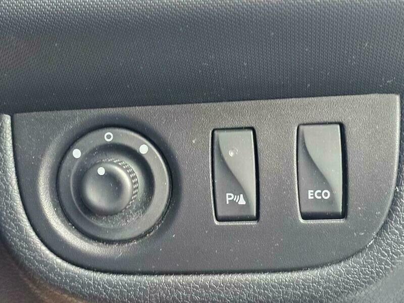 Used Dacia Sandero Stepway 2018 for sale - 75954109: Photo 18