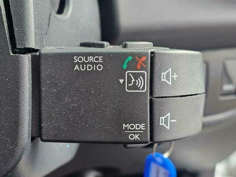 Used Dacia Sandero Stepway 2018 for sale - 75954109: Photo 25