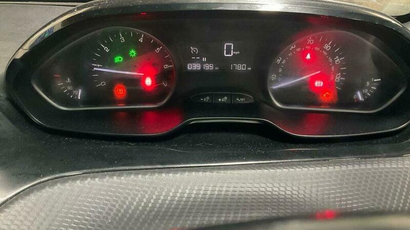 Used Peugeot 208 2018 for sale - 77162747: Photo 15