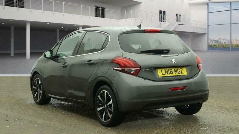 Used Peugeot 208 2018 for sale - 77162747: Photo 3
