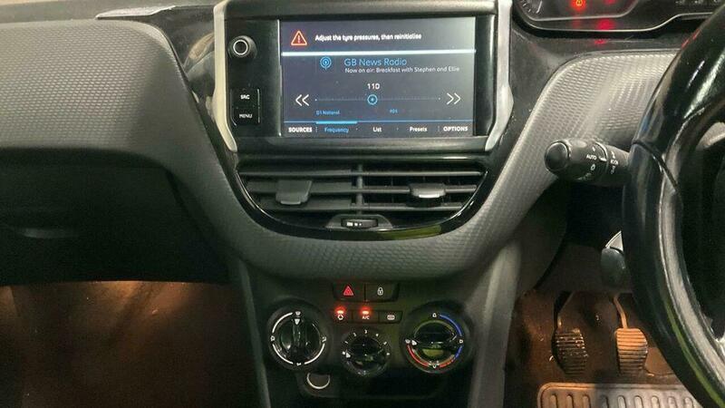 Used Peugeot 208 2018 for sale - 77162747: Photo 5