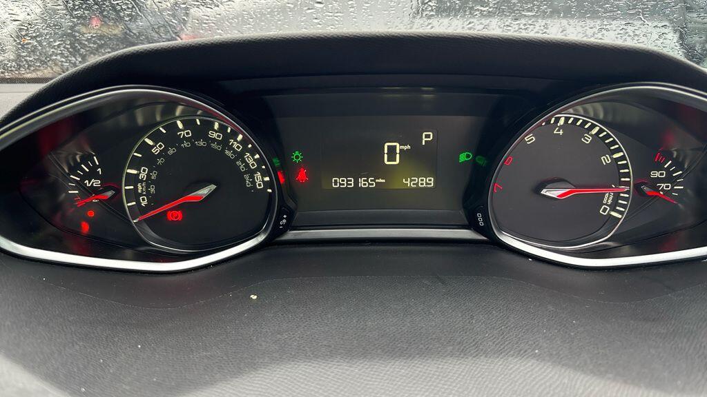 Used Peugeot 308 2017 for sale - 77345578: Photo 11