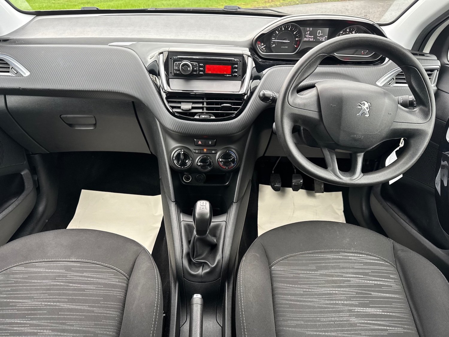 Used Peugeot 208 2015 for sale - 76488466: Photo 13